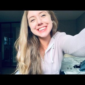 Meet your Posher, Hannah